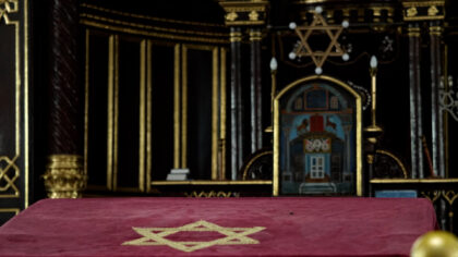 Emerging from the Shadows 00 21 56 09.Standbild008